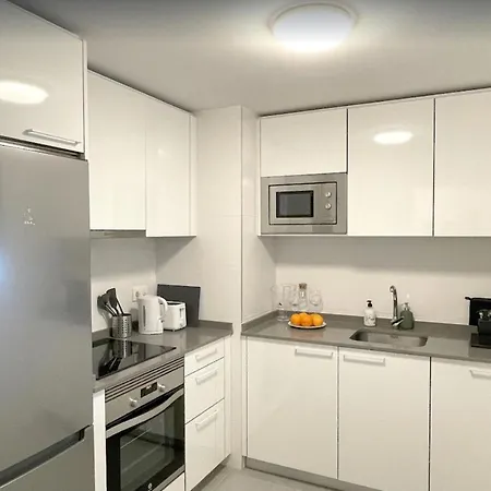 Nueva Andalucia, For Rent Apartment